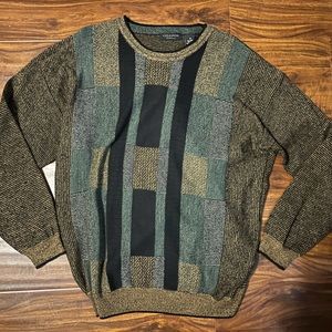 Men’s medium crew neck